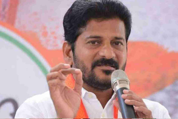 డ్రగ్స్ వ్యవహారంలో రేవంత్ రెడ్డి రాజకీయం.. నిజంగానే వాళ్ళని తప్పించారా?