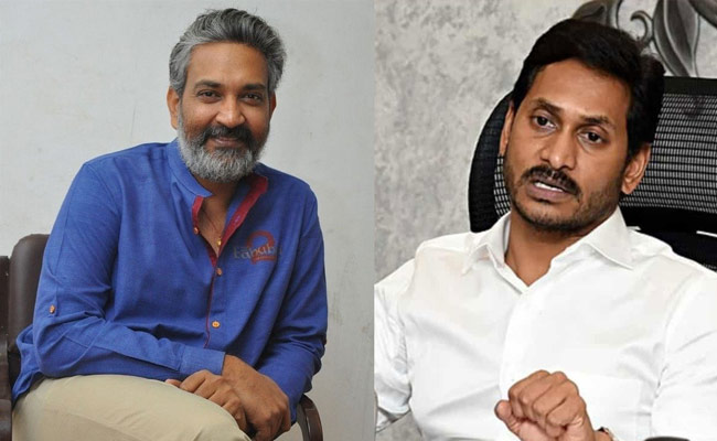 సర్కార్ దెబ్బ : “RRR” సినిమాకే దిమ్మదిరిగే షాక్ తగిలింది.!