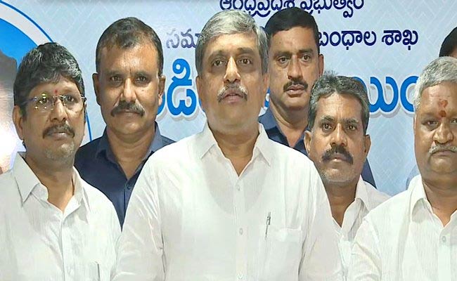 కరోనా కష్టాలు.. ఏపీ ఉద్యోగులు మెత్తబడినట్లేనా.?