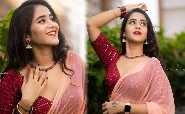 Deepthi Sunaina New Photoshoot