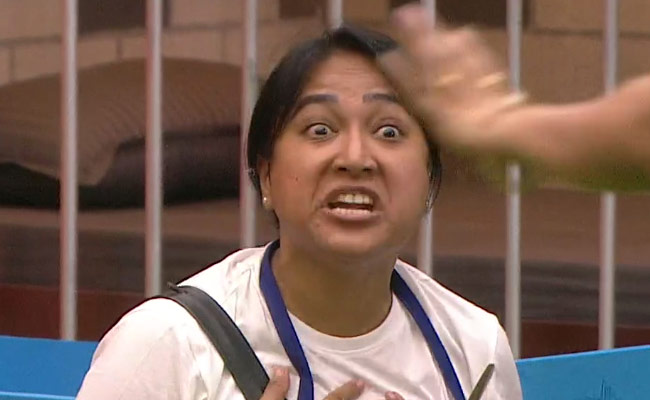 బిగ్‌బాస్‌లో గ్రూపు రాజకీయం: గుస్సా అయిన యానీ మాస్టర్