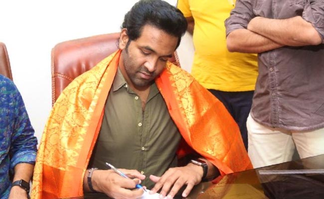 మంచు విష్ణు యాక్షన్ ప్లానేంటీ.?