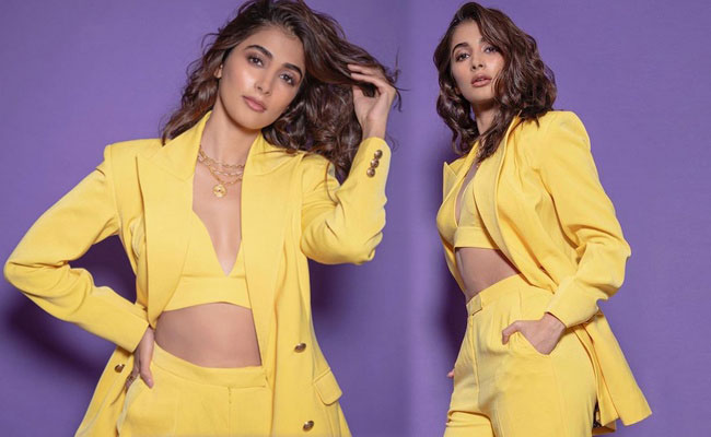 Pooja Hegde HD Wallpapers