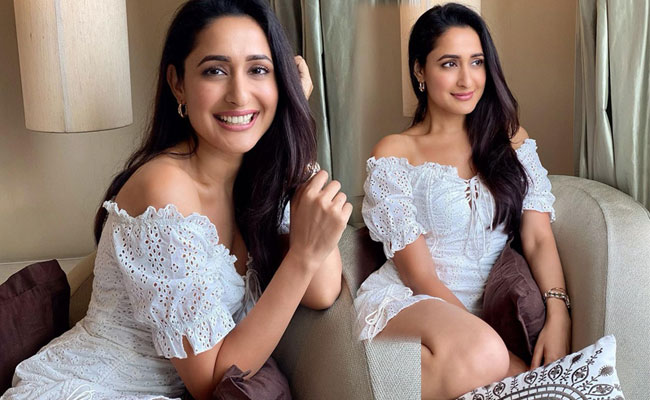 Pragya Jaiswal  Latest Pics