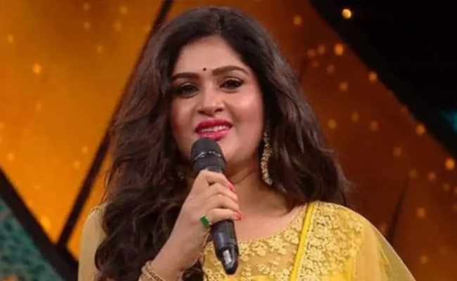 ప్రియ వికెట్ పడిందహో.. కానీ, ఎందుకు.?