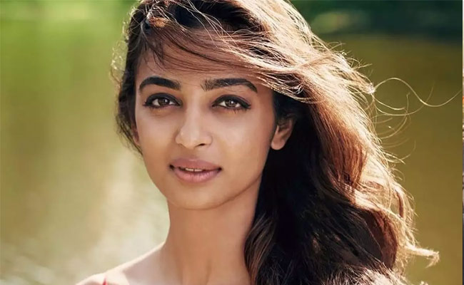 బాలయ్య హీరోయిన్ ‘కెలుకుడు’ మామూలుగా లేదు