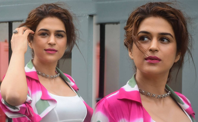 Shraddha Das Latest Photoshoot in Pink Dress