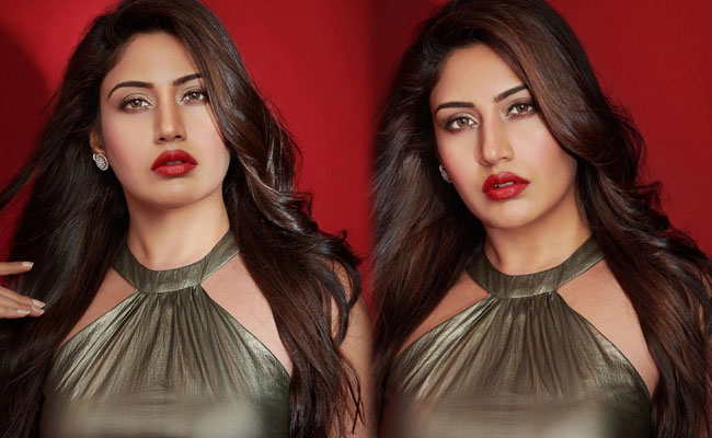 Surbhi Chandna Shiny Looks in Latest pics
