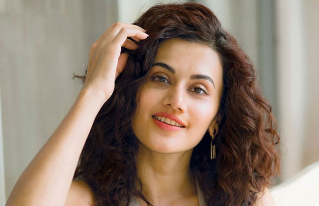 మగాళ్ళ కంటే ‘ఆ విషయంలో’ నేనేం తక్కువ కాదు: తాప్సీ