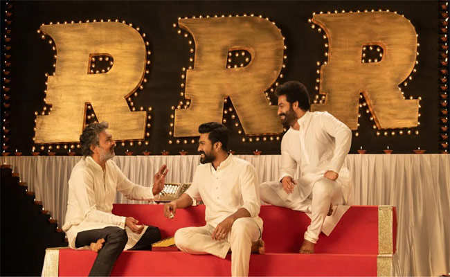 సిద్ధం కండి..ఈ డేట్ న ‘RRR’ పై భారీ అప్డేట్.!?