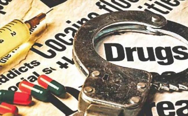 సోమేష్ కుమార్, సర్ఫరాజ్ అహ్మద్​పై ఈడీ కోర్టు ధిక్కరణ పిటిషన్