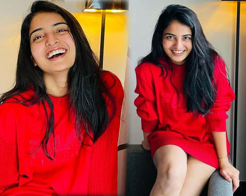 Ananya Nagalla Glamorous Pics