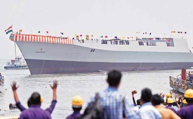 ఐఎన్ఎస్ విశాఖపట్నంపై పొలిటికల్ ఏడుపు.!