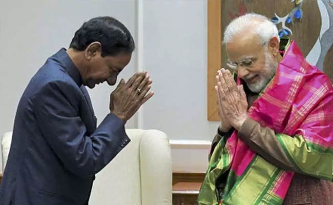 బీజేపీకి జాకీలేసి పైకి లేపుతున్న కేసీయార్.?