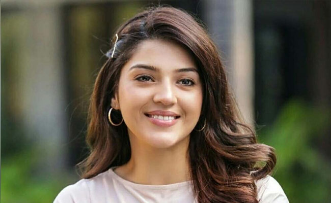 ‘మంచిరోజులొచ్చాయ్’తో మెహ్రీన్‌కి కొత్త సమస్య వచ్చిందా.?