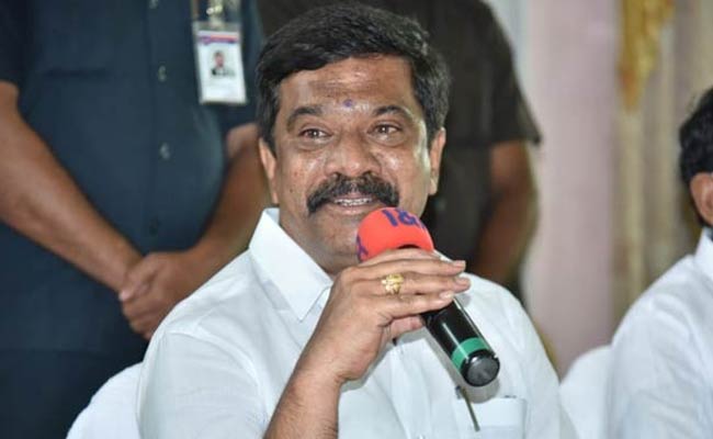 తెలంగాణ మంత్రి ప్రశాంత్ రెడ్డి అసందర్భ ప్రేలాపన.!