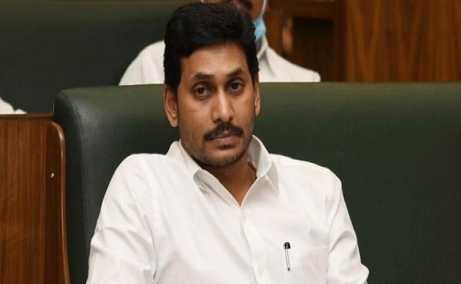 వైఎస్ జగన్‌లో ఈ మార్పు వెనుక అసలు కథేంటి.?
