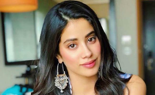 జాన్వీ కపూర్‌కి తెలుగులో ‘అది’ దొరకలేదట.!