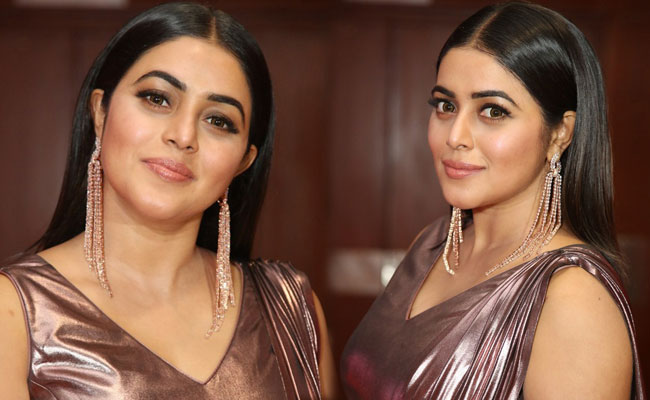 Actress Poorna Glamorous Stills