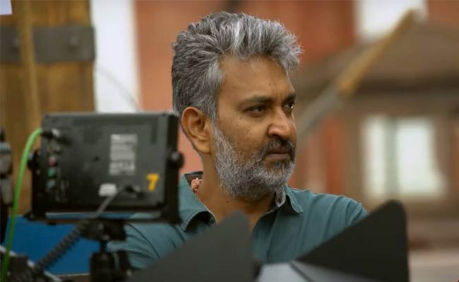 “RRR” కోసం రాజమౌళి డెడికేషన్ కి మరింత గౌరవం.!