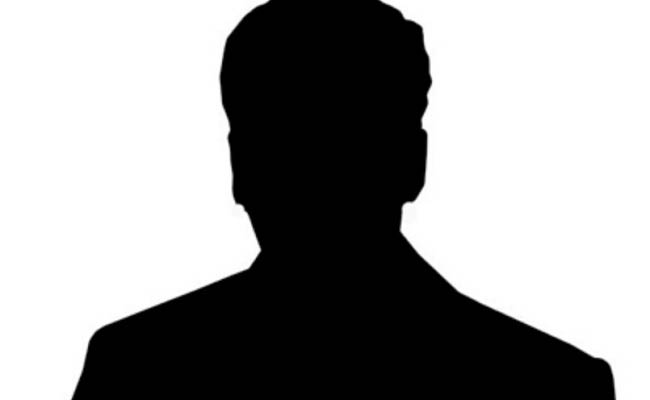 ఫ్యాన్స్ ఎమోషన్స్ పట్టించుకోని బడా నిర్మాత..ఘాటు స్పందన.!