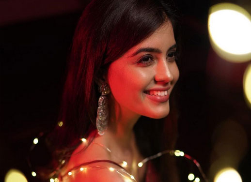 Amritha Aiyer-అమ్రితా ఐయేర్ లేటెస్ట్ పిక్స్