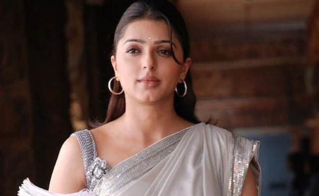 Bhoomika: నన్ను కమిట్మెంట్ ఎవరూ అడగలేదు ..షాకింగ్ కామెంట్స్ చేసిన నటి భూమిక!
