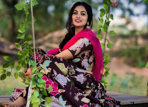 Divi Vadthya New Photoshoot