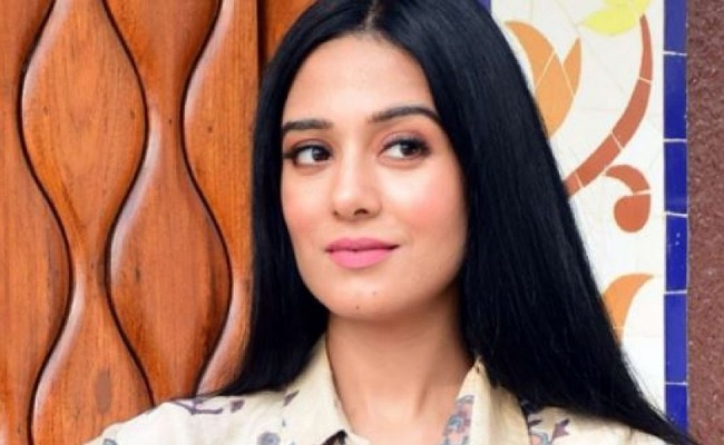 Amrita Rao: బాయ్ ఫ్రెండ్ ని కలవాలంటే బురుఖా వేసుకుని వెళ్ళేదాన్ని: అమృత రావు