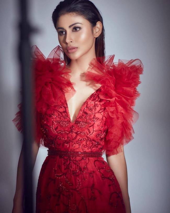 Mouni Roy Sexy Images