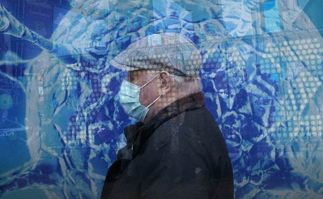 New Year Celebrations : న్యూ ఇయర్ వేడుకల్లో ‘ఒమిక్రాన్’ చిటికెలు.!