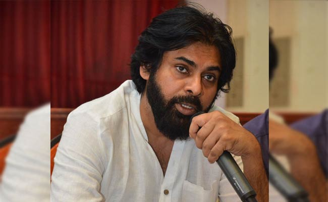 Pawankalyan : పవన్ మాస్ వార్నింగ్.. వాళ్ళు తగ్గకుంటే నేనూ తగ్గను.!
