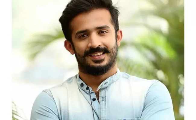 డబ్బు కోసం నా కూతురు గురించి కామెంట్ చేయడం ఎంతో బాధాకరం అంటూ రవి ఎమోషనల్!