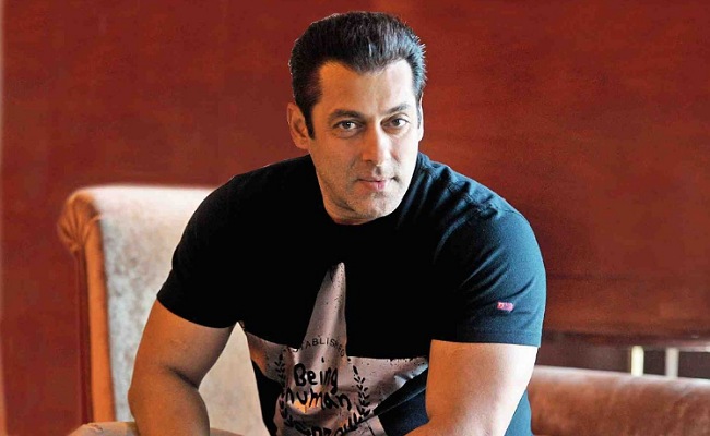 Salman Khan: సొంత ఇంటిని అద్దెకి ఇచ్చిన సల్లూ భాయ్.. అద్దె ఎంతో తెలిస్తే షాక్ అవ్వాల్సిందే!