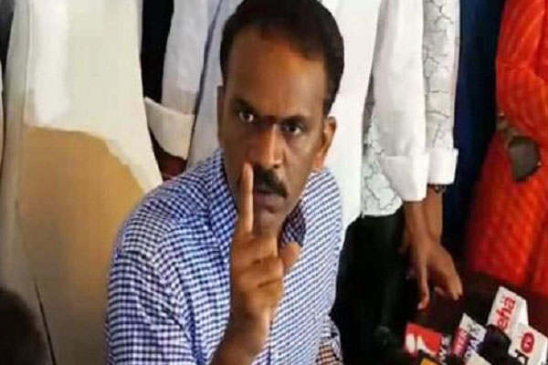 Vangaveeti Radha: రాష్ట్ర రాజకీయాల్లో దుమారం లేపుతున్న వంగవీటి రాధా సంచలన వ్యాఖ్యలు