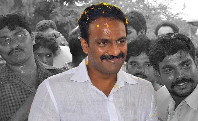 Vangaveeti : వంగవీటి రాధకి మంత్రి పదవి ఖాయమైందట.. నిజమెంత.?