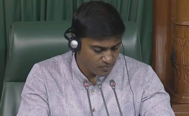 YCP MP : రెబల్ ఎంపీ రఘురామ బాటలో వైసీపీ ఎంపీ మిథున్ రెడ్డి.?