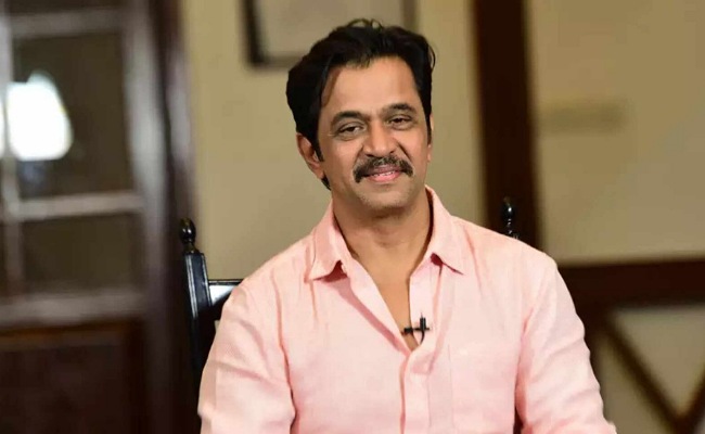 Arjun sarja : బాలకృష్ణతో తలపడుతున్న మరొక హీరో.. డైరెక్టర్ ప్లాన్ మామూలుగా లేదుగా!