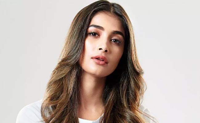 డేటింగ్ పై డస్కీ బ్యూటీ పూజా హెగ్డే ఇంట్రెస్టింగ్ రిప్లై.!