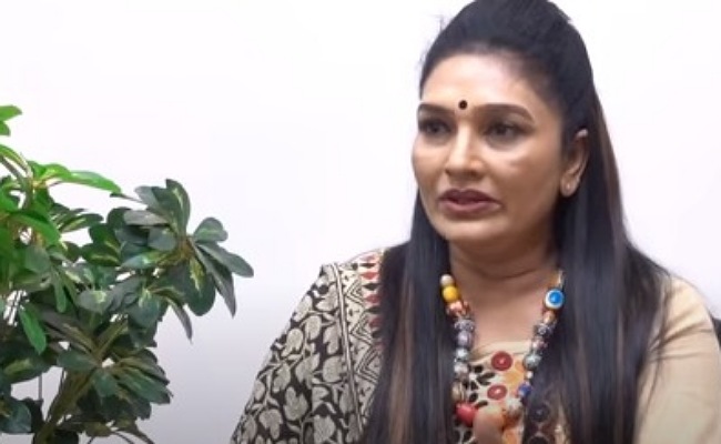 Samantha: సమంత చేస్తే లేని తప్పు తాము చేస్తే తప్పా.. ఆర్టిస్ట్ రమ్యశ్రీ షాకింగ్ కామెంట్స్!