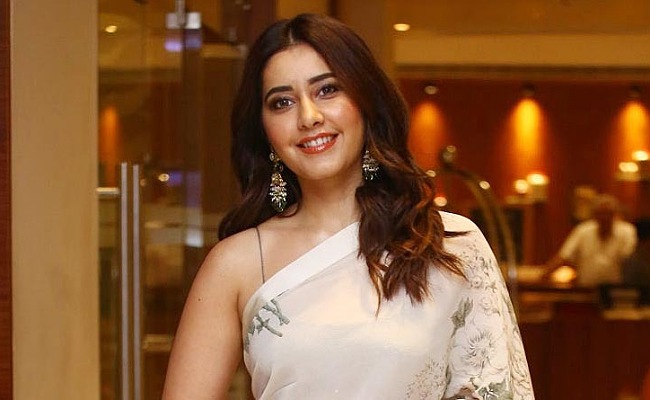 Rashi Khanna: అందం కోసం పూర్వికులు ఇచ్చిన సలహా పాటిస్తున్న రాశీ ఖన్నా!