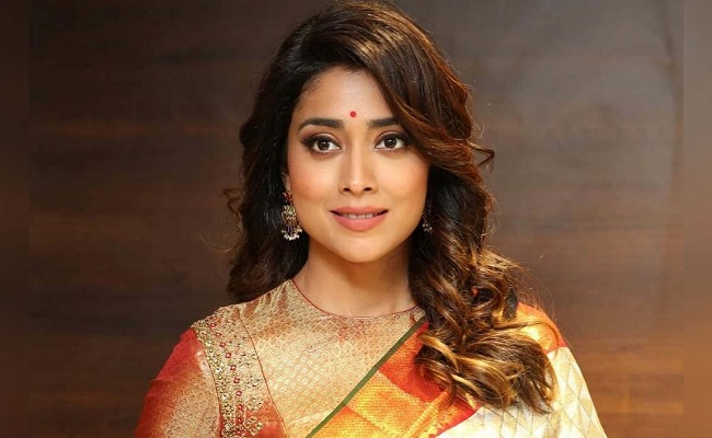 Shriya Saran: మనం సినిమా తర్వాత చనిపోతానని ముందే చెప్పిన ఏఎన్ఆర్?