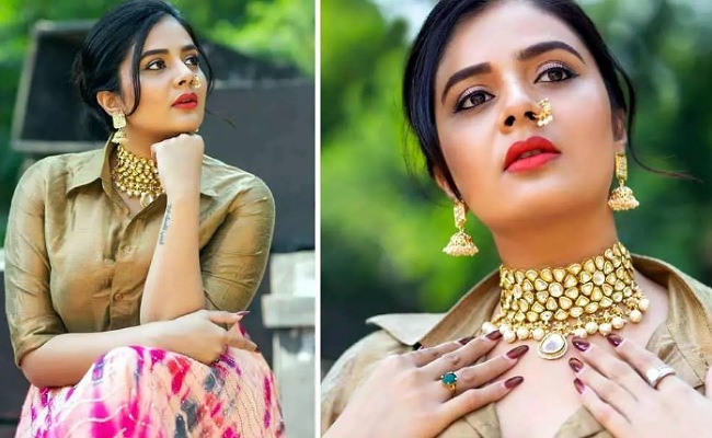 Anchor Sreemukhi: పెళ్లి కాలేదని శ్రీముఖిని ప్రేమించి మోసం చేసిన వ్యక్తి ఎవరు.. ఇంత దారుణమా?