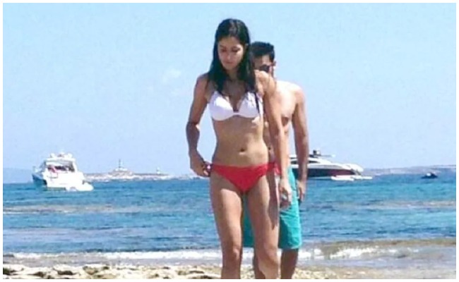 Bolly Wood celebrities: బాలీవుడ్ లో లీక్ అయి వివాదాస్పదంగా మారిన 5 వీడియోలు ఇవే!