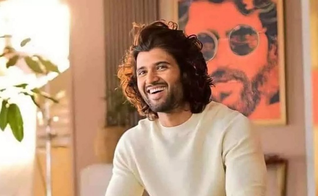 Vijaya Devarakonda: ఆ ప్రాజెక్టు కోసం ఎవరూ ఊహించని విధంగా పారితోషికం తీసుకుంటున్న రౌడీ హీరో!