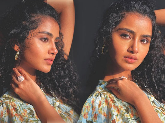 Anupama Parameswaran-అనుపమ పరమేశ్వరన్ ఆసమ్ లుక్స్