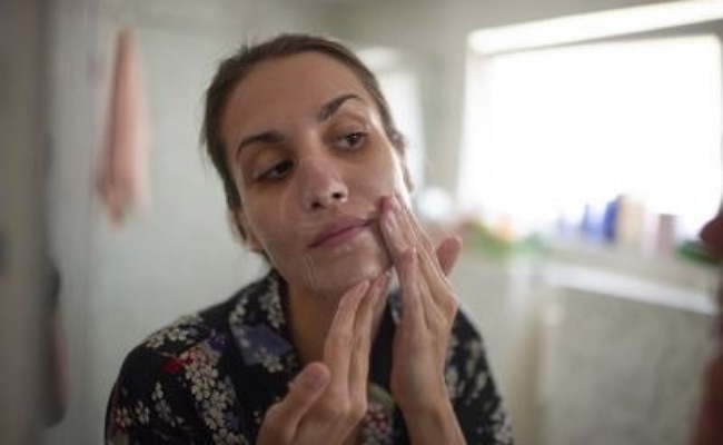 Beauty Tips: బ్లాక్ హెడ్స్ తో బాధపడుతున్నారా… ఈ సింపుల్ చిట్కాలతో చెక్ పెట్టండి..!