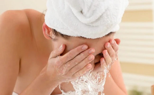 Face Wash: ముఖం కడుక్కొని సమయంలో ఈ పొరపాట్లు అస్సలు చేయకండి?