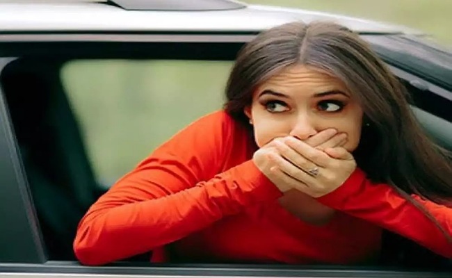 Journey Tips: వాంతులు అవుతాయని మీ ప్రయాణాన్ని మానుకుంటున్నరా? ఈ చిట్కాలు పాటిస్తే సరి..!