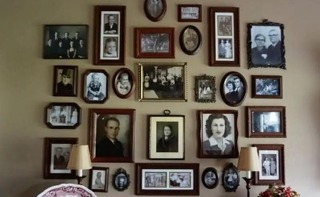 Vastu Tips: అనుకున్న పనులు జరగాలంటే చనిపోయిన వారి ఫోటోలను ఈ దిశలో ఉంచాలి!